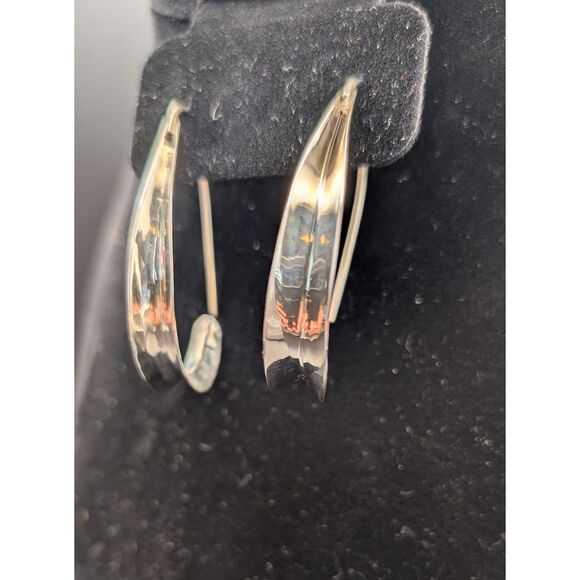 Mexico 925 Crescent Earrings – Hammered Silver - Picture 4 of 7